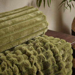 Catherine Lansfield Cosy Ribbed Faux Fur Blanket Throw Olive Green - thumbnail 2