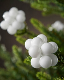 WeRChristmas White Glass Berry Cluster Christmas Baubles, 10 Pack - thumbnail 2