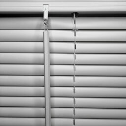 Furnished Pvc Venetian Blinds - White 25mm Slats Trimmable Blinds For Windows And Doors  (W)95Cm (L)150Cm - thumbnail 4
