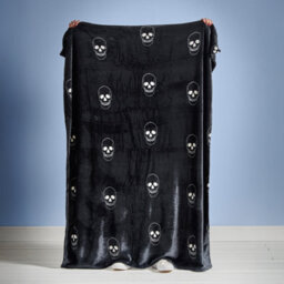Catherine Lansfield Skulls Fleece Cosy Fleece 130X170Cm Blanket Throw Grey - thumbnail 2