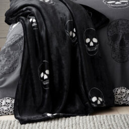 Catherine Lansfield Skulls Fleece Cosy Fleece 130X170Cm Blanket Throw Grey - thumbnail 3
