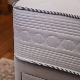 Divan Base Direct Sophia Briar-Rose Clemence Pocket Sprung Memory Foam Luxury Divan Bed Set 4Ft Small Double 2 Drawers Side - Plush Light Silver - thumbnail 2