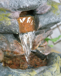 Primrose Thornton Hops Stone Effect 3-Tier Garden Fountain Water Feature With Led Lights H100Cm - thumbnail 3