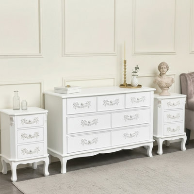Melody Maison Antique White 7 Drawer Chest Of Drawer & Pair Of 3 Drawer Bedside Tables - Pays Blanc Range - image 1