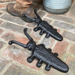 Selections Cast Iron Umbrella Stand & Two Cast Iron Beetle Boot Jacks - thumbnail 8