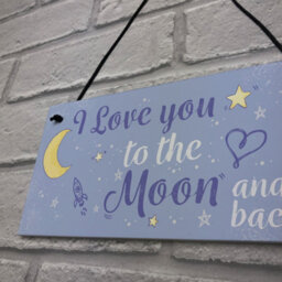 Red Ocean Love You To The Moon And Back Hanging Sign Friendship Gift Mum Daddy Sister Love Present - thumbnail 7