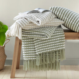 Catherine Lansfield Stab Stitch Embellished 125X150 Cm Blanket Throw Natural - thumbnail 2