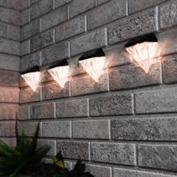 Gardenwize Pack Of 4 Solar Diamond Fence Lights  Warm White - thumbnail 6