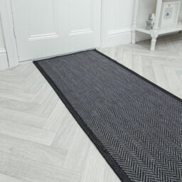 Illusion Indoor/outdoor Hallway Runner Rug - Durable, Reversible & Hardwearing Carpet For Home Or Garden - thumbnail 1