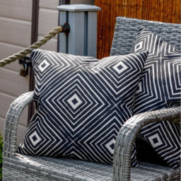 Gardenwize Pair Of Outdoor Garden Sofa Chair Furniture Scatter Cushions- Aztec Diamond - thumbnail 1