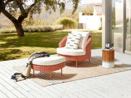 Beliani Garden Armchair With Ottoman Arcille Pe Rattan Peach Pink - thumbnail 2