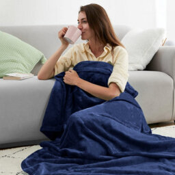 Ameha Fleece Plain Blanket, Lightweight & Reversible Throw For Travel, Bed & Sofa Blanket, Navy Double 150X200Cm - thumbnail 2