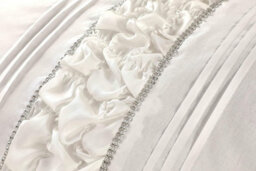 Homes & Linen Ruffled Diamond Lace Sequence Aurora Luxury Bedding Easy Care Polycotton Duvet Cover Set - thumbnail 3