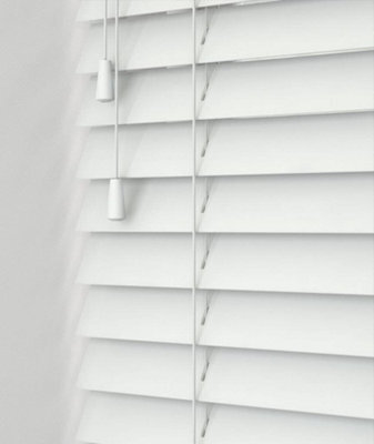 Caecus Blinds Faux Wood String Venetian Blind 50mm Slats  White 75Cm Width X 160Cm Drop - image 1