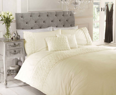Rapport Limoges Raised Roses Floral Duvet Cover Set