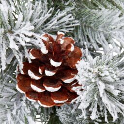 1828mm Frosted Pinecone Garland - Green - thumbnail 5