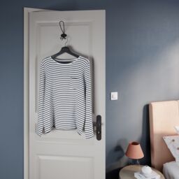 GoodHome Tapered Twist Black Steel Wall-Mounted Hat & Coat Hook (H)147mm (D)91mm - thumbnail 3