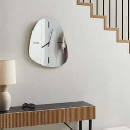 Wyld And Coco Mirrored Glass Wall Clock Silver Black 54 X 45 Cm, Asymmetrical Contemporary Design - thumbnail 2