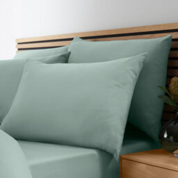 Catherine Lansfield So Soft Non-Iron King Duvet Cover Set With Pillowcases Green - thumbnail 2