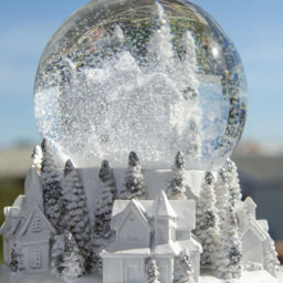 The Christmas Workshop 70799 Musical Snow Globe With White Townscape Design - thumbnail 5