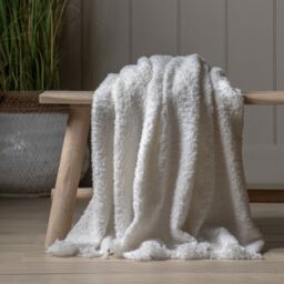 Gallery™ Natural Boucle Velour Plain Throw (L) 170Cm X (W) 130Cm - thumbnail 4