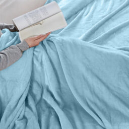 Ameha Fleece Plain Blanket, Lightweight & Reversible Throw For Travel, Bed & Sofa Blanket, Light Blue Double 150X200Cm - thumbnail 4
