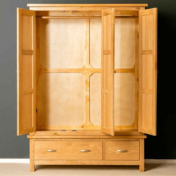 London Oak Large Triple Wardrobe With 2 Drawers - By Roseland Furniture - thumbnail 6