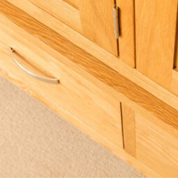 London Oak Large Triple Wardrobe With 2 Drawers - By Roseland Furniture - thumbnail 7