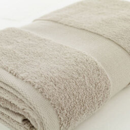 Deyongs Egyptian Embrace Egyptian Cotton Bathroom Towels 550Gsm Fluffy, Soft & Absorbent - thumbnail 3