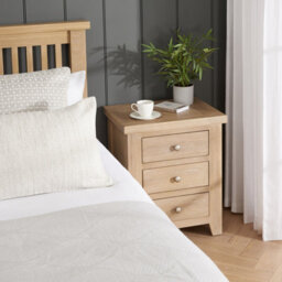 The Furniture Market Cheshire Whitewash Oak 3 Drawer Bedside Solid Oak Shaker Style Whitewashed Finish Two Handle Options Durable & Stylish Oak Table - thumbnail 8