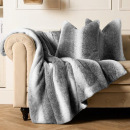 Ohs Stripe Faux Fur Throw, Grey - 125 X 150Cm - thumbnail 3
