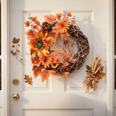 Garden Greatness Natural Autumn Squirrel Wreath - image 1