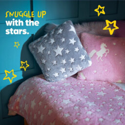 Wicked Gizmos Glow In The Dark Blanket Pink Soft Plush Fleece Throw With Luminous Star Print Cozy Lightweight And Machine Washable - thumbnail 3