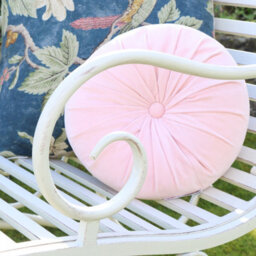 Melody Maison Large Cream Metal Sun Lounger - 58.5Cm X 98.5Cm - thumbnail 4