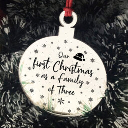 Red Ocean 1St Christmas As A Family Of Three Engraved Tree Decoration Babys 1St Xmas Gift - thumbnail 6