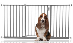 Bettacare Extra Wide Hallway Dog Gate, 140Cm - 146Cm, Grey, Pressure Fit Pet Gate, Puppy Safety Barrier - thumbnail 1