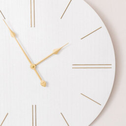 Melody Maison Large White Wooden Grain & Gold Detailed Wall Clock - 70Cm X 70Cm - thumbnail 2