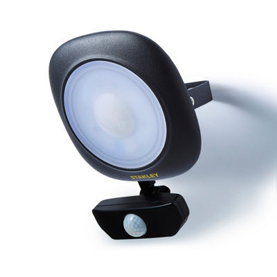 Stanley Black Mains-Powered Cool Daylight Outdoor Led Pir Floodlight 2700Lm - image 1