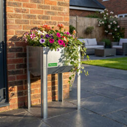 Bellamy™ Galvanised Steel Standing Trough Planter On Legs - Galvanised Steel Finish - 45.5Cm X 45.5Cm X 79Cm - thumbnail 2