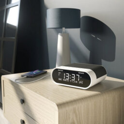 Azatom Revival R1 Dab / Dab+ Clock Radio Alarm With Bluetooth (White) - thumbnail 6