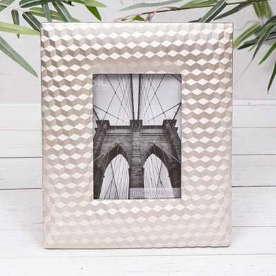 Annibells Silver Embossed Geometric Freestanding Photo Frame 4X6 - image 1