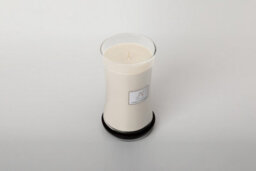 Aroma Naturals Candle 607G Vanilla Coconut Shea Butter Wax 70H Burn Time - thumbnail 3