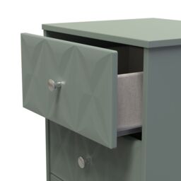 Genoa Ready Assembled Matt Green No Effect 3 Drawer Bedside Chest (H)726mm (W)450mm (D)395mm - thumbnail 3