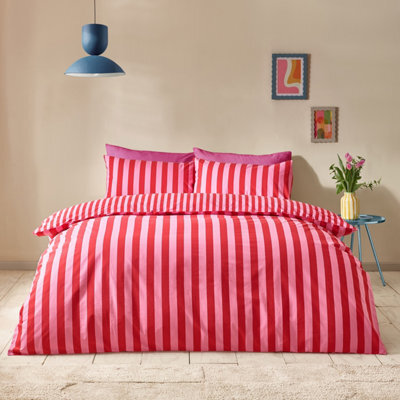 Sassy B Stripe Tease Reversible King Duvet Cover Set With Pillowcases Red - image 1