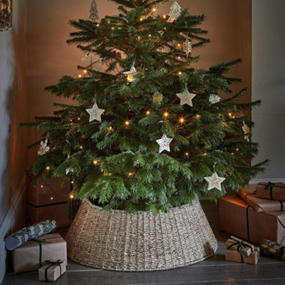 Ivyline Sustainable Seagrass Foldable Round Tree Skirt H26Cm W62Cm - image 1