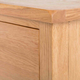 Surrey Oak 3 Drawer Chest Fully Assembled - By Roseland Furniture - thumbnail 4