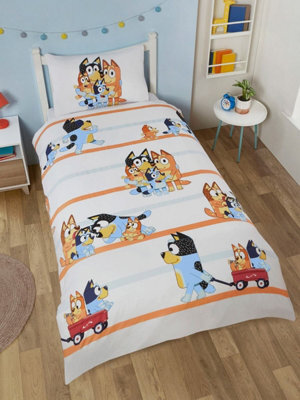 Bluey Family Single Duvet Cover And Pillowcase Set - image 1