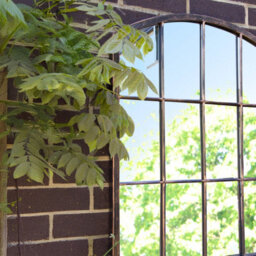 Primrose Metal Arched Glass Garden Mirror 2Ft 7In X 2Ft - thumbnail 3