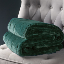 Emerald Faux Fur Throw Blanket, Green Polyester - Barker & Stonehouse - thumbnail 2