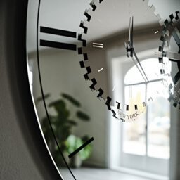 Cattelan Italia Times Mirror/Clock, Round, Silver Glass - Barker & Stonehouse - thumbnail 4